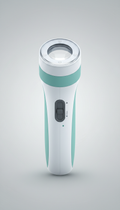 Handheld dermatoscope with polarized lens